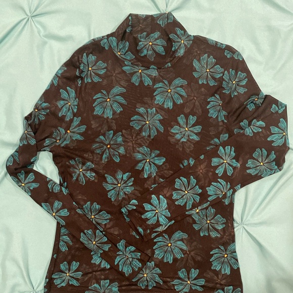 Bar III 
Large, runs smaller
Excellent condition - Picture 1 of 1